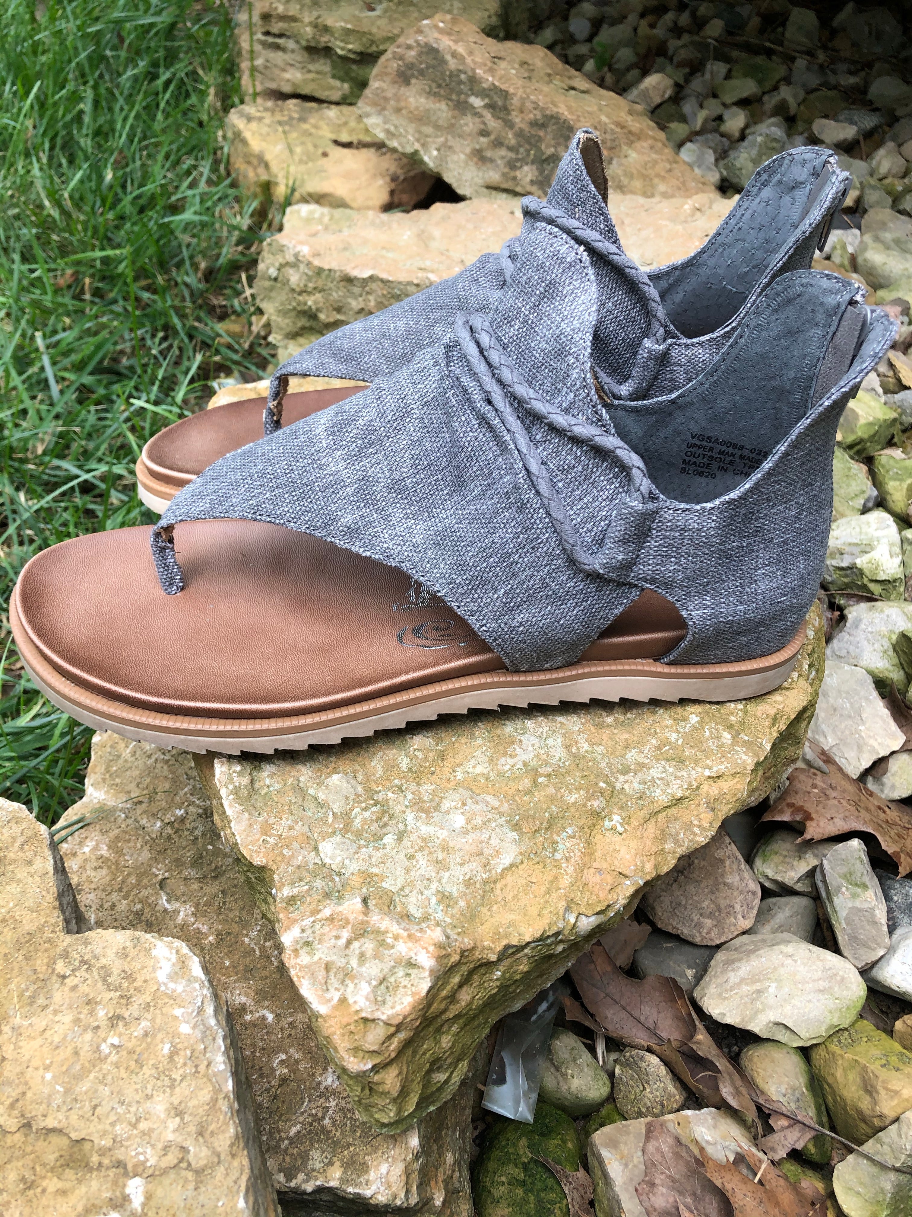 Dark grey Sparta sandals